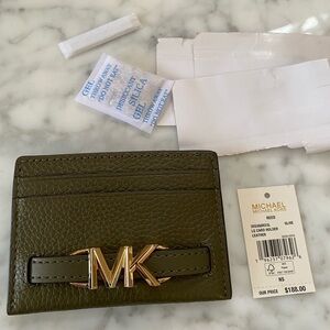 Michael Kors Olive Card Holder